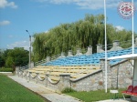 Трибуна стадиона с украинским флагом
