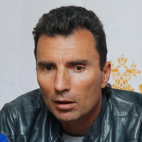 Григорян: «В нынешнем состоянии Заболотный лучше Угальде, его игра под прессингом очень важна» Григорян: «В нынешнем состоянии Заболотный лучше Угальде, его игра под прессингом очень важна»