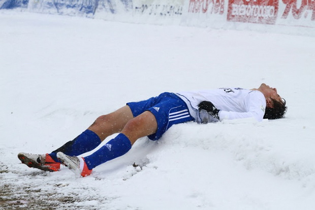 Рейнгольд: футбол в такой мороз — издевательство, бардак, а чиновникам по фигу