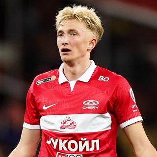 Литвинов сравнил школьные и профессиональные поля: «Зачастую и нам приходится играть на таких» Литвинов сравнил школьные и профессиональные поля: «Зачастую и нам приходится играть на таких»