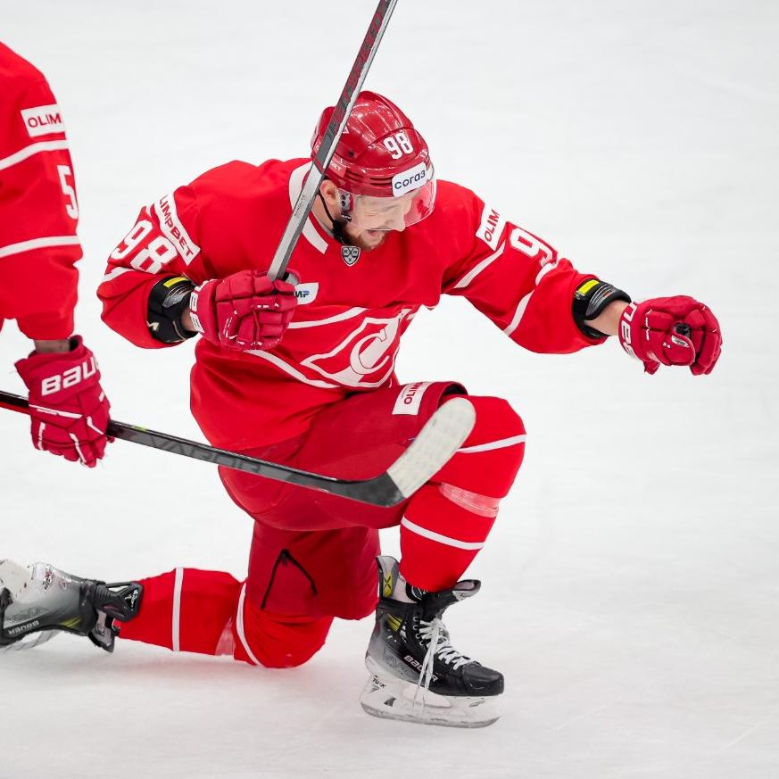 Хет‑трик Филина помог «Спартаку» обыграть «Адмирал» в матче КХЛ