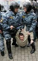Директор по безопасности РФПЛ: «Недопустимо, чтобы ОМОН бил фанатов» Директор по безопасности РФПЛ: «Недопустимо, чтобы ОМОН бил фанатов»