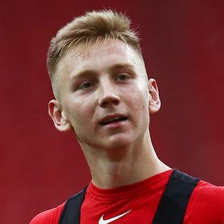 Умяров и Бевеев — впервые в сборной. Карпин объяснил выбор новичков
