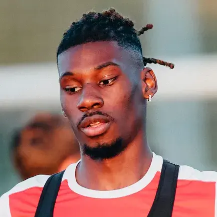 Ву: «Я улучшил многое в игре в обороне благодаря Станковичу. Он отличный тренер и мотиватор»